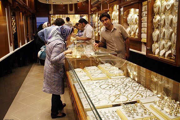 دردسر تعدد سامانه ها برای یک صنف ؛ طلا فروشان مخالف شفافسازی و پرداخت مالیات هستند؟