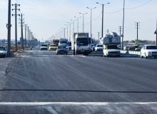 ملارد شهری ایمن؛  نصب و ترمیم سرعتکاه های لاستیکی در جاده چیتگر قبل از پلیس راه