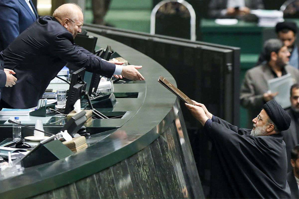 بودجه تا پایان سال تصویب می‌شود