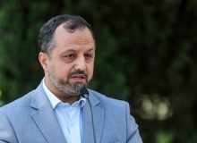 تحریف و تقطیع اظهارات وزیر اقتصاد درباره فساد چای دبش