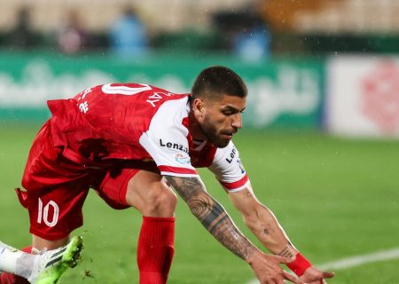 ستاره پرسپولیس در آستانه جدایی؛ کور سوی امید برای هافبکِ مشمول!