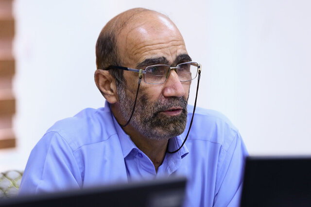 راه برون‌رفت از تحریم‌ها ورود به مرز دانش است