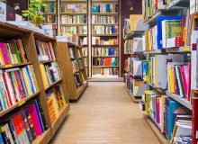 به کتابفروشی‌ها بروید و با یارانه خرید کنید