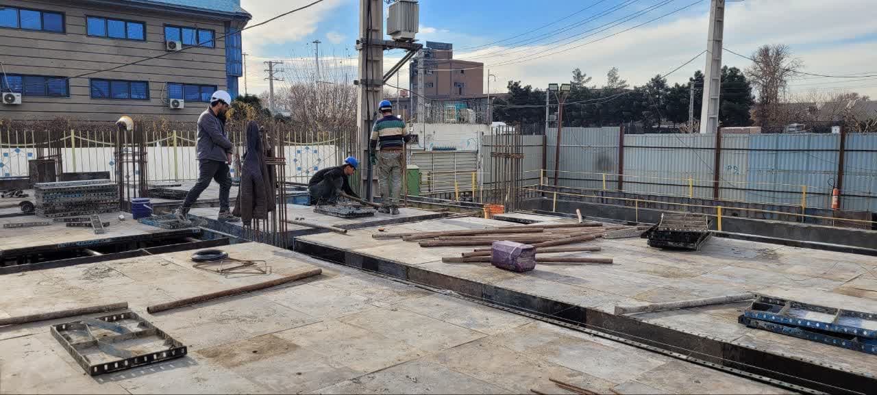 📸تصاویری از تلاش و فعالیت امروز کارکنان در ایستگاه مترو چهاردانگه