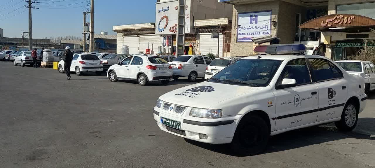 طرح کنترل ترافیک با استقرار پلیس راهور در محور آیتالله سعیدی