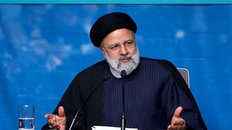 رئیسی: در مواجهه با کشورهای زورگو رویکرد تهاجمی داشته باشید