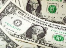 نوسان نرخ دلار ماندگار نیست و به‌زودی به قیمت‌های قبل بازمی‌گردد