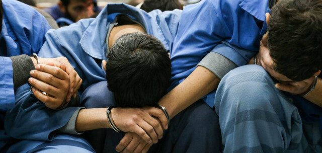 بازداشت شرور قمه کش در خیابان انقلاب تهران