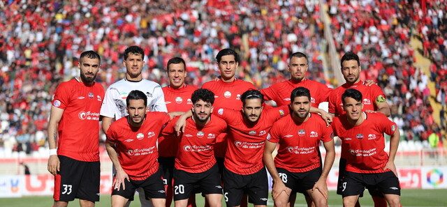 جریمه ۱۰۰ میلیونی باشگاه تراکتور به دلیل رایگان کردن بلیت