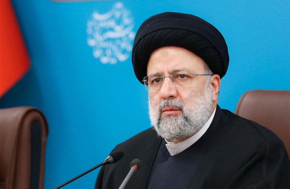 حجتالاسلام رییسی: دولت مردمی هیچگاه رشد و پیشرفت کشور را به بهانه تحریمها، تهدیدها و فشارها متوقف نکرده است