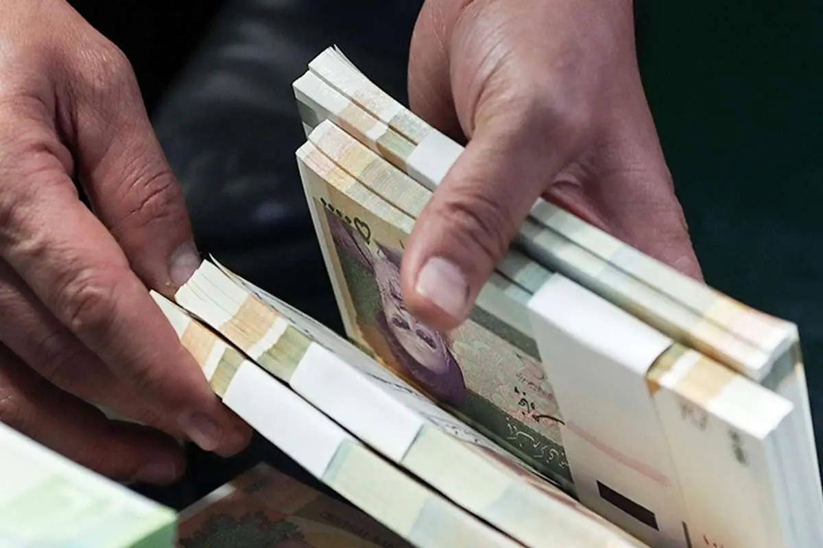 بازار آزاد با دولت کار دارد و تاثیر خود را بر امور می‌گذارد! /دولت با شانه خالی کردن از وظایف مدیریتی خود نمی‌تواند واقعیت بیرونی را نادیده بگیرد