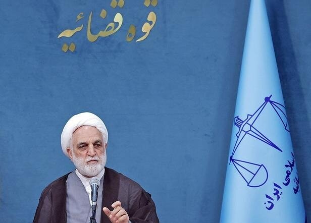 باید نسبت به حفظ شأن روحانیت بسیار اهتمام داشت