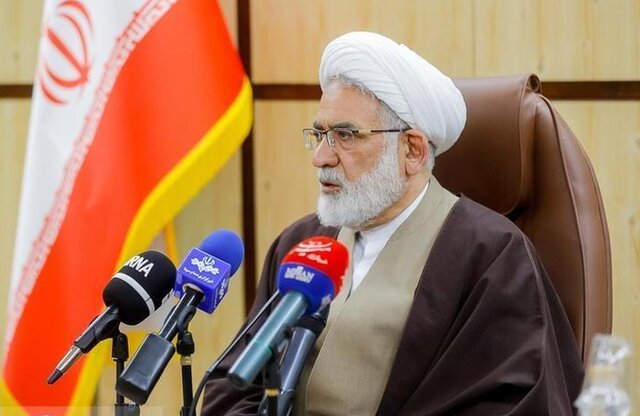 بزرگ‌نمایی مشکلات به ضرر کشور است