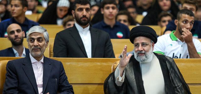 قهرمانان با وجود کمبودها لحظه‌ای از تلاش برای شاد کردن مردم دست نکشیدند