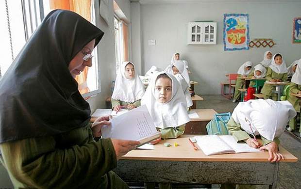 کمبود ۱۷۶ هزار معلم در سال تحصیلی آینده !