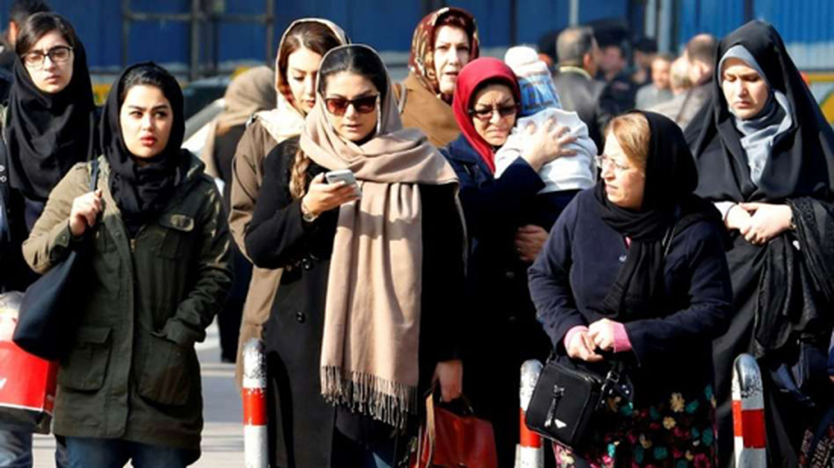 دختران مجرد دهه‌های ۵۰ و ۶۰ چه دغدغه ای دارند؟