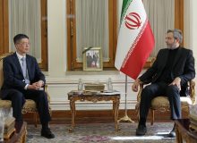 دیدار سفیر چین در ایران با سرپرست وزارت خارجه کشورمان