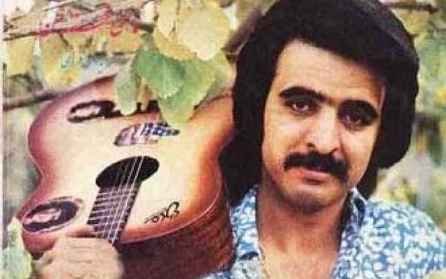 رای فریدون فروغی که در کنار کوهی بزرگ آرام گرفت