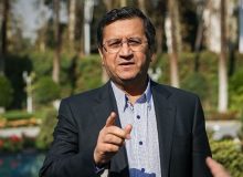 با تورم ۳۰ درصدی نمی توان نرخ ارز را ثابت نگه داشت!/ قیمت کف دلار را ما تعیین نمی کنیم!