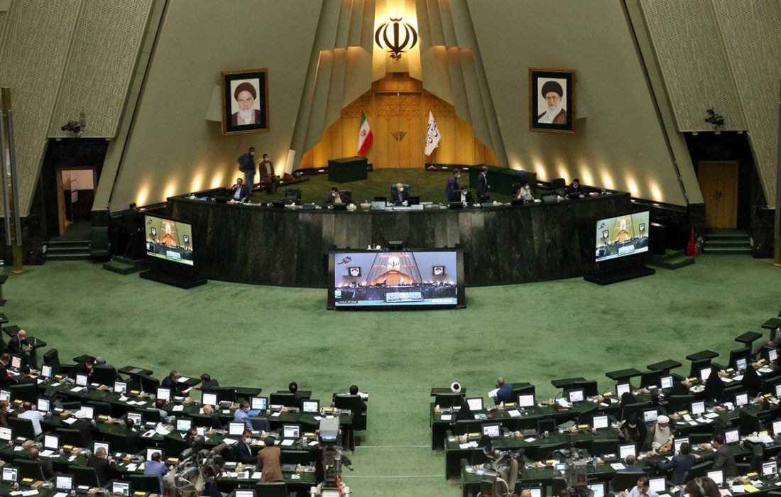 معضل انباشت قانون و قوانینی که فقط تصویب می شوند