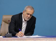 بخش بزرگی از مشکلات جهان اسلام به خاطر دوری  از آموزه‌های قرآن است