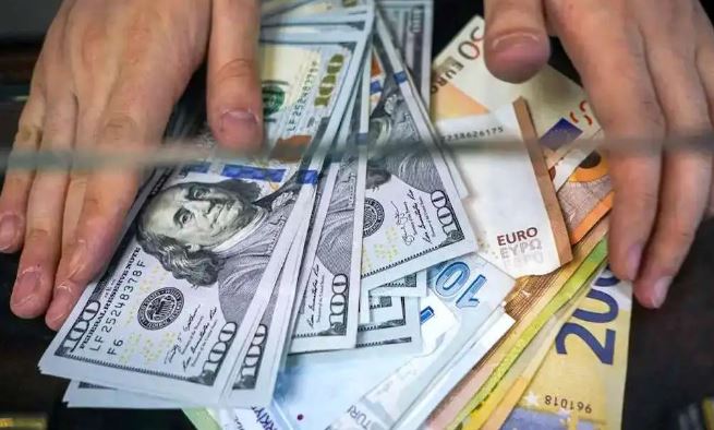 آیا دلار تا چه قیمتی بالا میرود؟