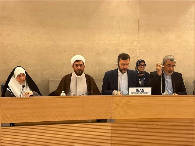 کشورهای مدعی حقوق بشر باید بپذیرند که جمهوری اسلامی  ایران یک نظام مردم سالار مبتنی بر عقلانیت دینی و اسلامی است