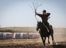 کمان‌گیری روی اسب؛ هنری به قدمت تاریخ