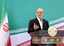 فلسفه موفقیت ما وحدت و حضور مردم در صحنه است/  مردم ایران جلوی قلدری ها می ایستند