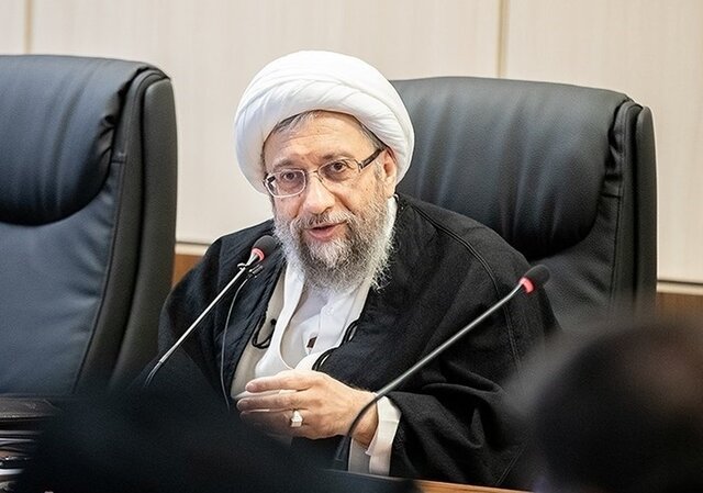 تصمیم مجمع در واردات خودرو ناظر بر تصریح دولت است/هیئت نظارت مجمع، من‌درآوردی نیست