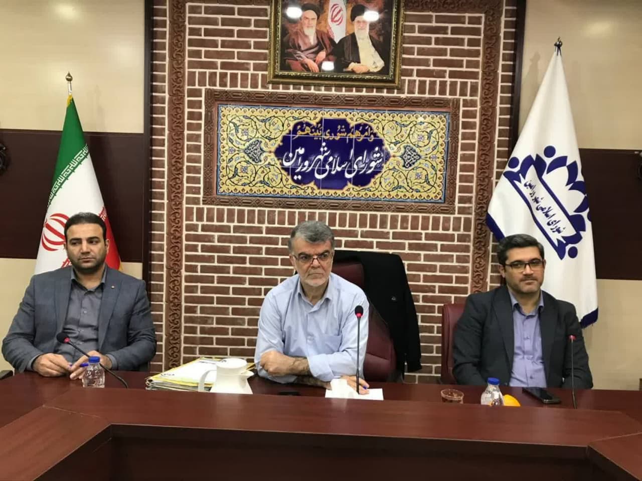 لایحه برنامه و بودجه در آمدی شهرداری ورامین در سال ۱۴۰۴ درکمسیون تلفیق شورای اسلامی شهر ورامین با مبلغ ۲۴۰۰ میلیارد تومان به تائید و موافقت رسید