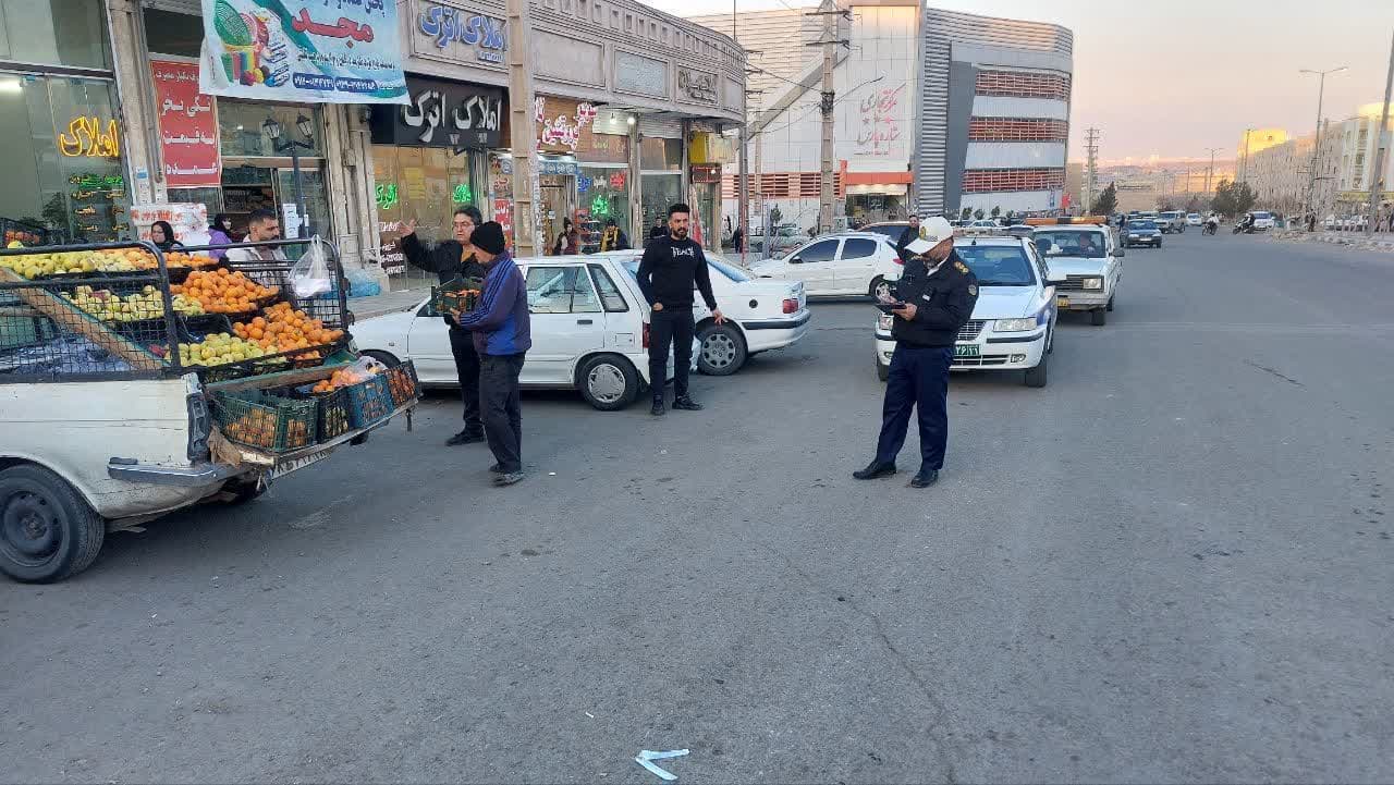 طرح ضربتی جمع آوری وانت بارها،بساط گستران و چرخ دستی ها اجرا شد