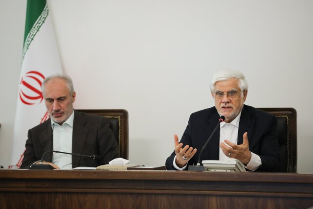 دولت در دام حواشی نیفتاده است/ رسانه‌ها دنبال تحلیل‌های عجیب و غریب نباشند