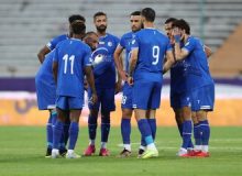 استقلال مثل خانه کلنگی است!