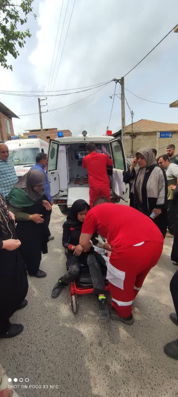 چهار مصدوم در پی برخورد موتورسیکلت با نیسان ،جاده ساحلی گوهرباران، روستای برگه