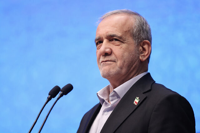پزشکیان: غرب پیام سیاست خارجی دولت چهاردهم را نپذیرفت/ دنبال صلح هستیم، ولی از حق خود گذر نمی‌کنیم