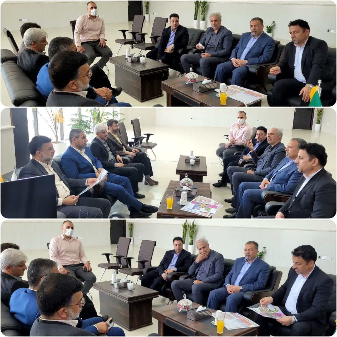 📌نشست هم اندیشی شهردار پرند و مدیران شرکت عمران