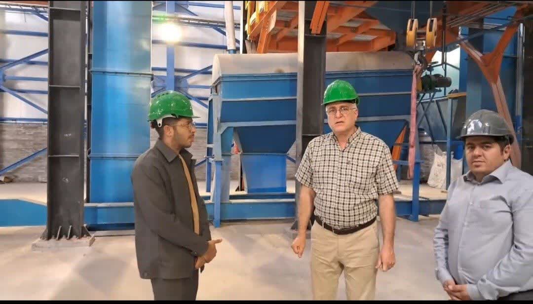 بازدید معاون فنی و تولیدی شرکت خدمات حمایتی کشاورزی استان اصفهان از کارخانه پتاس خور و بیابانک