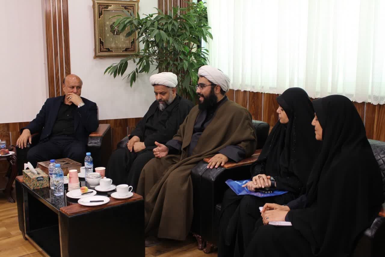 دیدار مدیر مرکز راهبری امور بانوان سازمان تبلیغات اسلامی با فرماندار اسلامشهر/ تاکید طاهری بر ضرورت استفاده از راهکارهای کاربردی برای ارتقاء جایگاه و نقش بانوان در جامعه/دوره آموزشی گفتگو محور در مراکز عمومی برای بانوان در زمینه مقابله با آسیب های اجتماعی اجرا می‌شود