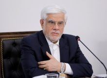عارف: برابر استفاده از فناوری مقاومت کنیم، خود را بر ما تحمیل می‌کند