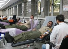 اهدای خون کارکنان گروه 44 توپخانه نزاجا به مناسبت روز جهانی اهدای خون در مرکز انتقال خون استان اصفهان