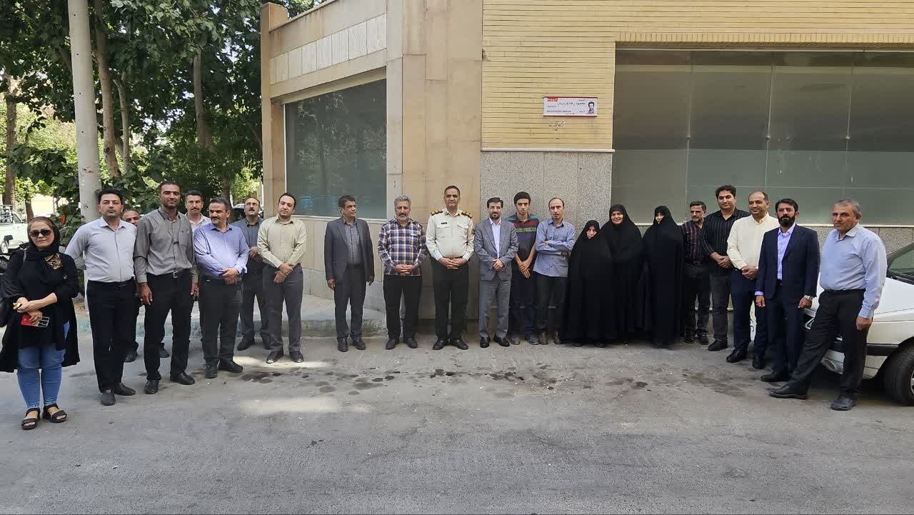 شهدا چراغ‌های همیشه فروزان مسیر خدمتگزاری هستند.