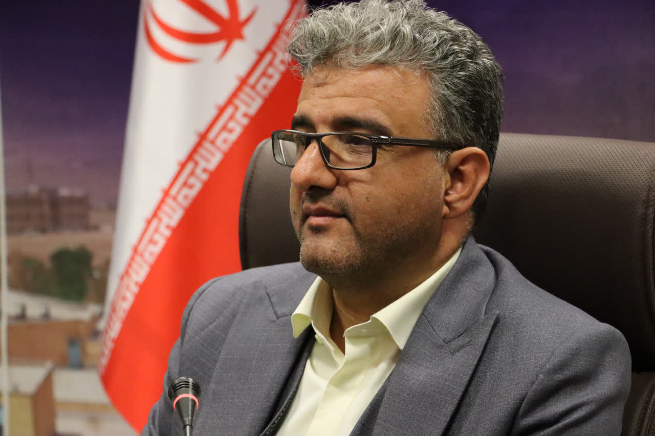 دکتر حیدری: دانشگاه آزاد اسلامی خمینیشهر پیوند خود را با دانشآموختگان حفظ کرده است