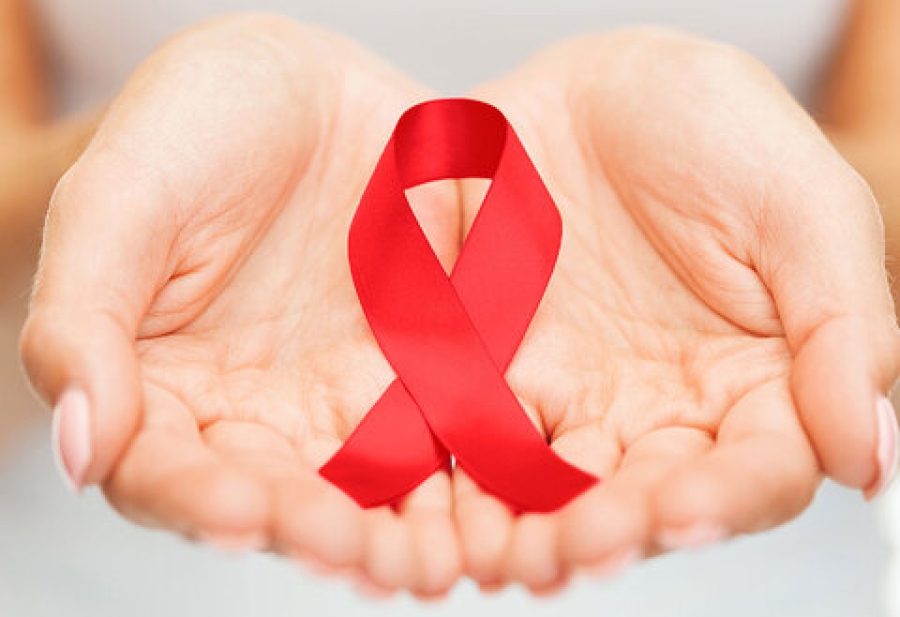 از خون‌های آلوده تا کاهش انتقال در معتادان؛ مسیر ۴ دهه مقابله با HIV