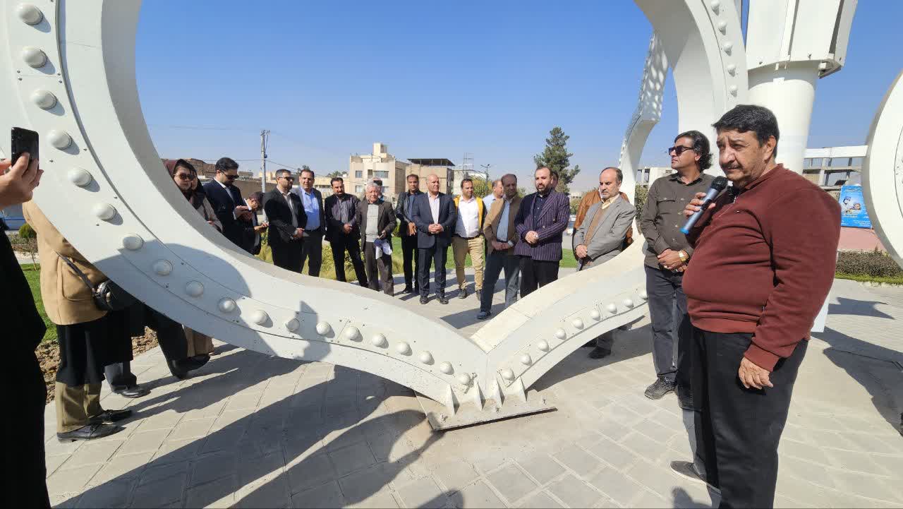 بازسازی میدان شهید رئیسی گامی بزرگ در بهبود ترافیک و سیمای شهری خمینی‌شهر