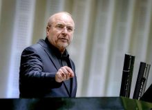رئیس مجلس: افزایش ۲۰ درصدی حقوق کارمندان با تورم همخوانی ندارد