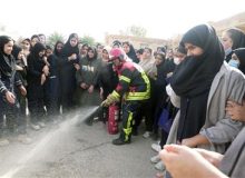 ارائه آموزش های ایمنی به دانش آموزان همجوار تاسیسات نفت و گاز مارون