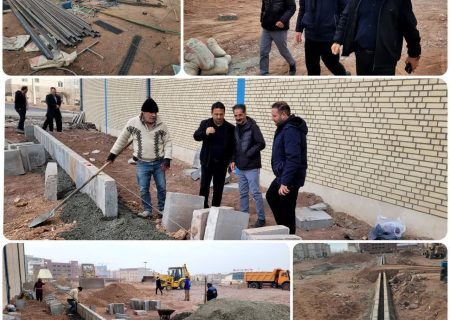 🛑حرکت پرشتاب شهرداری پرند به سوی توسعه سرانه‌های ورزشی // آغاز عملیات احدث زمین چمن مصنوعی فاز سه