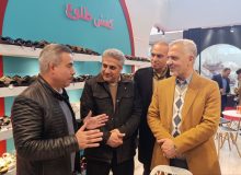تأکید فرماندار بهارستان بر رفع موانع تولیدکنندگان کفش در بازدید از نمایشگاه تخصصی شهر آفتاب