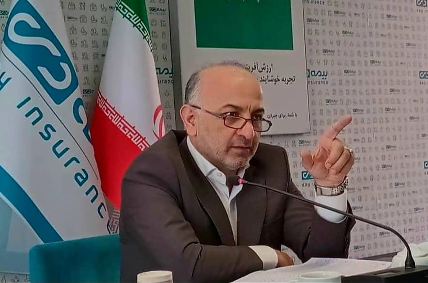 کسب موفقیتهای متعدد مرهون تلاش کارکنان /مشتری مداری سیاست اصلی بیمه دی